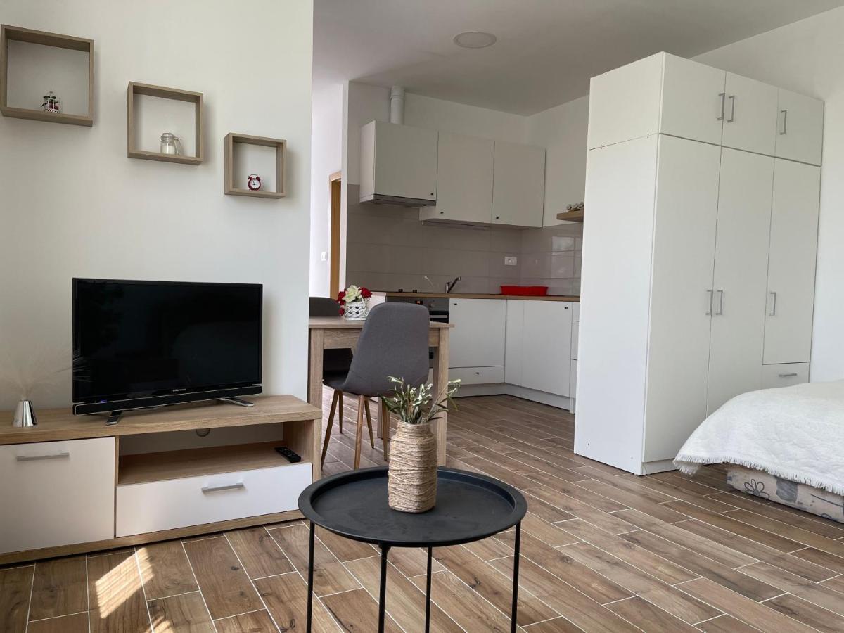 Apartman Solin 2, Parking Apartment Bagian luar foto