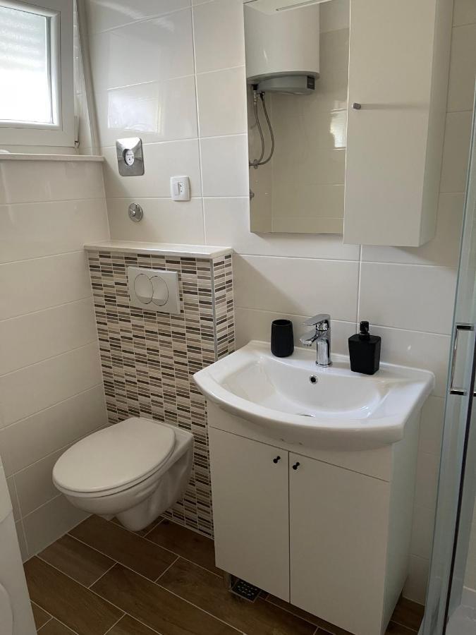 Apartman Solin 2, Parking Apartment Bagian luar foto